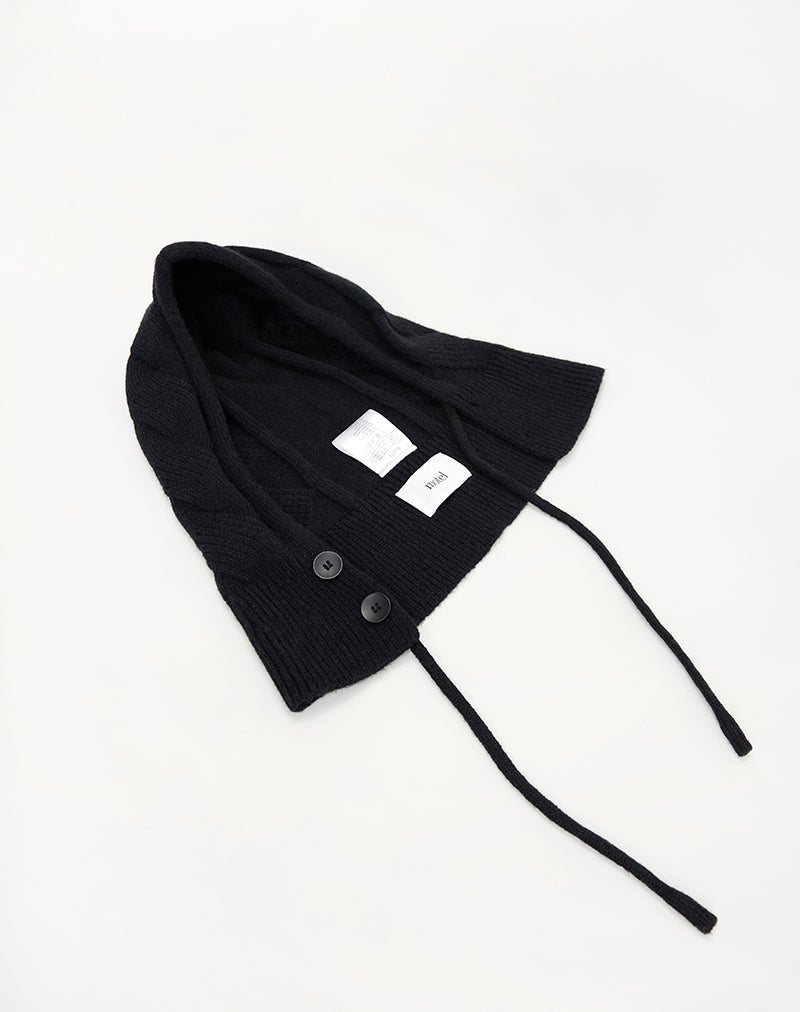 Immagine del cappello con cappuccio in maglia nera