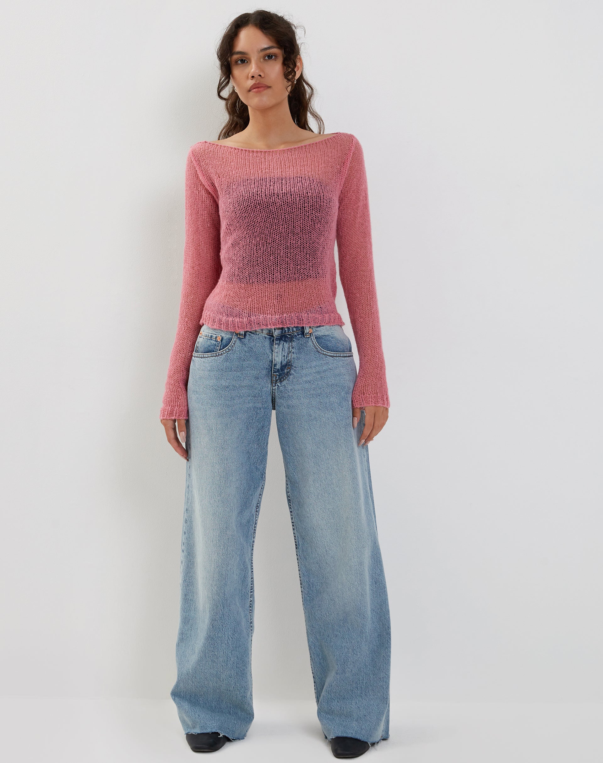 Immagine di Imelda Fine Open Knit Long Sleeve Top in rosa