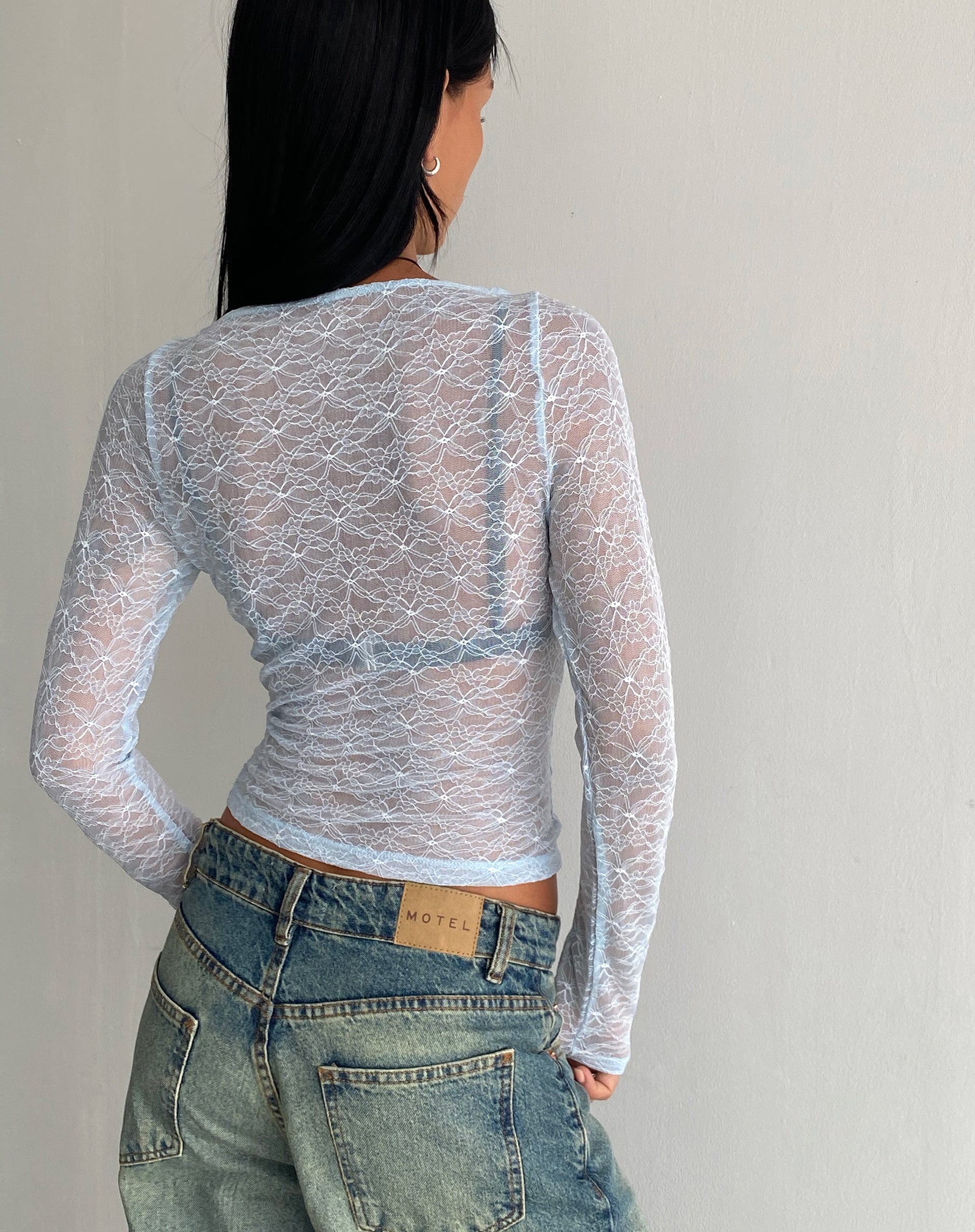Immagine di Amabon Top manica lunga in pizzo blu baby