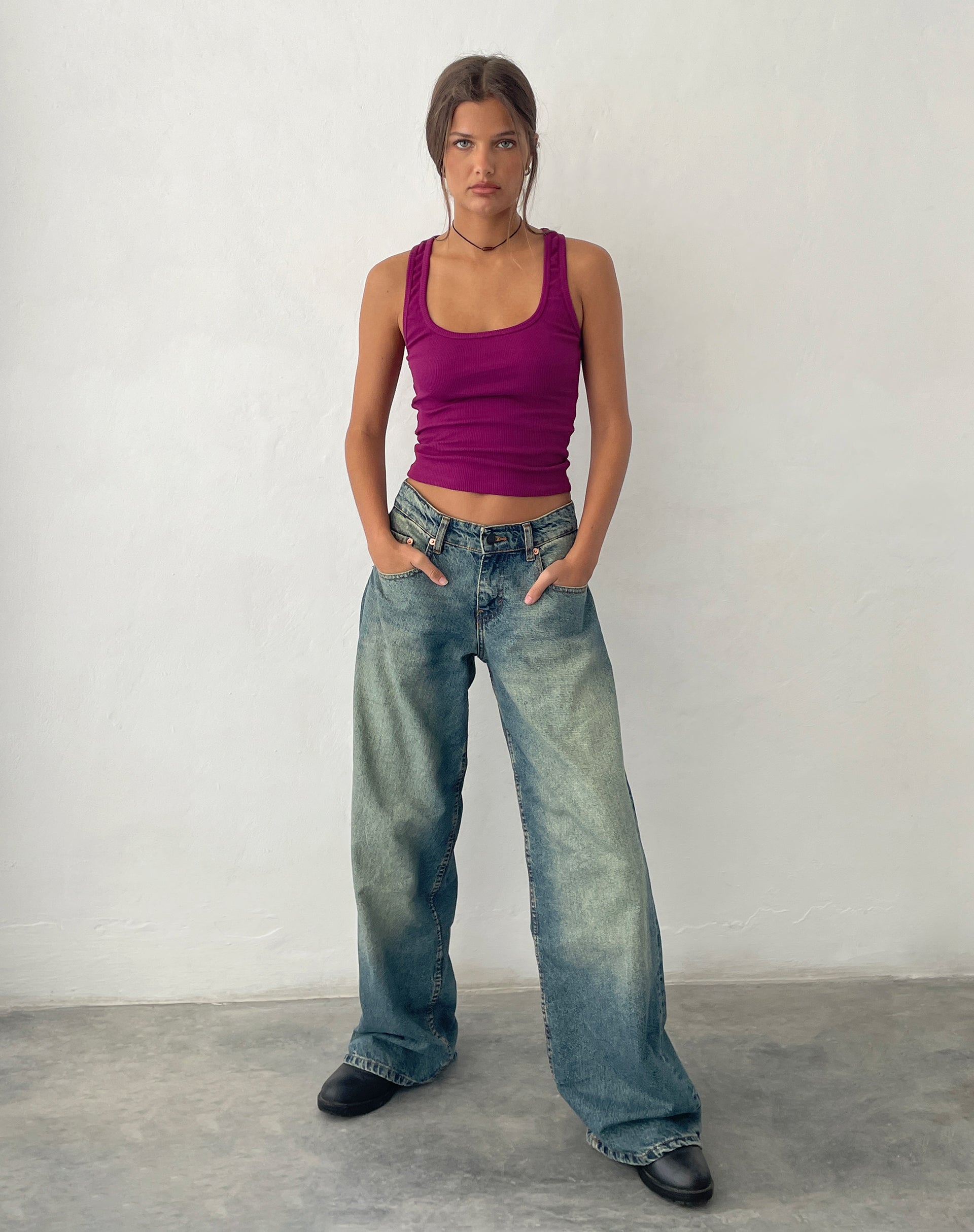 Immagine di Roxe Ribbed Vest Top in Berry