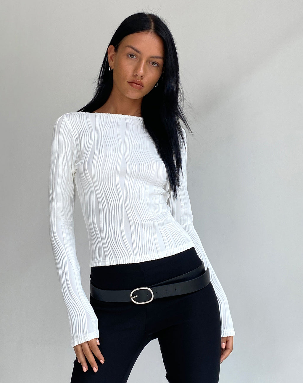 Amabon - Crop Top a manica lunga in bianco stropicciato