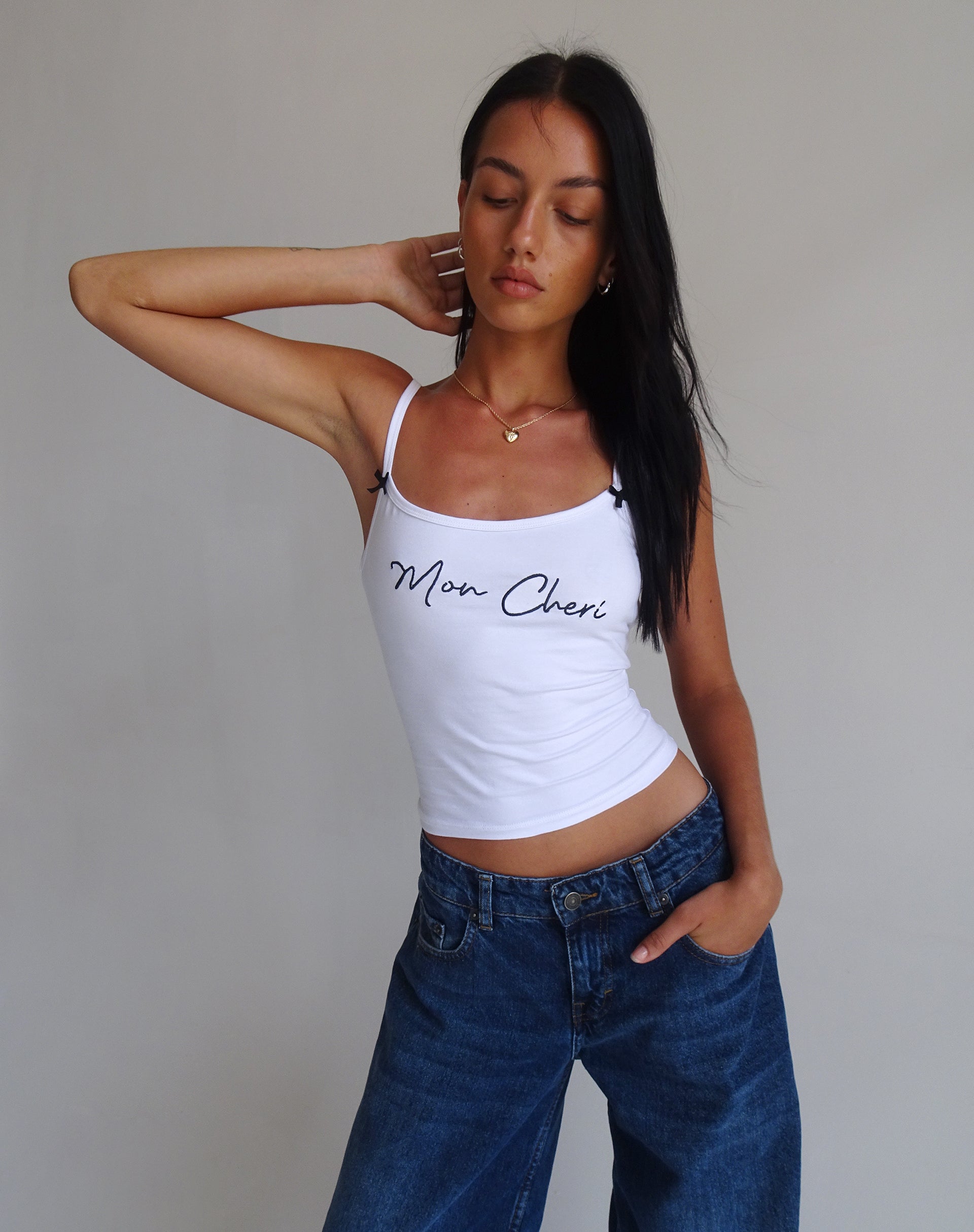 Immagine di Isa Gilet Top in bianco con ricamo Mon Cheri
