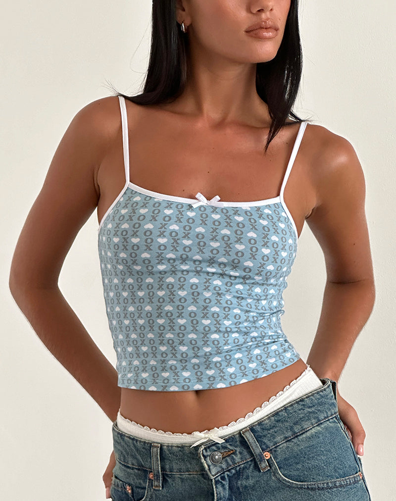 immagine di Isna Cami Top con stampa cuore XO blu polvere