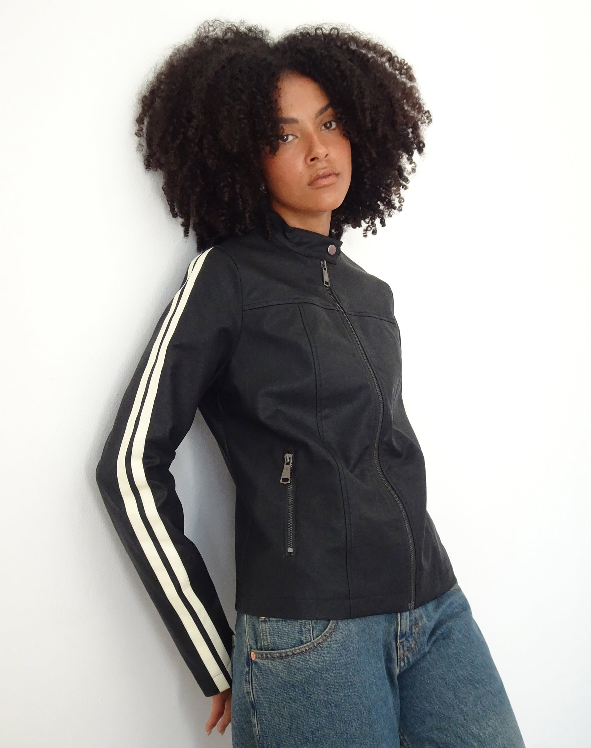 Immagine di Jacquie Zip Up Biker Jacket in PU Nero