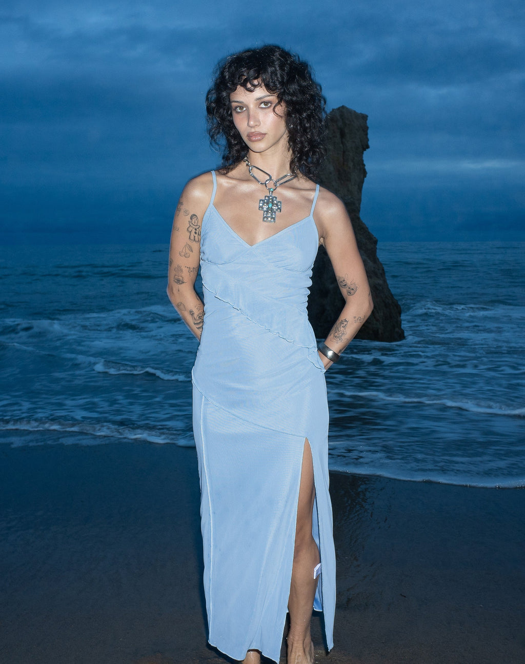 Jacy - Vestito midi con volant in maglia blu