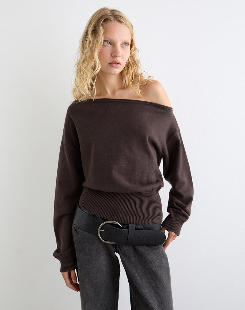 Maglia asimmetrica Jalira in marrone