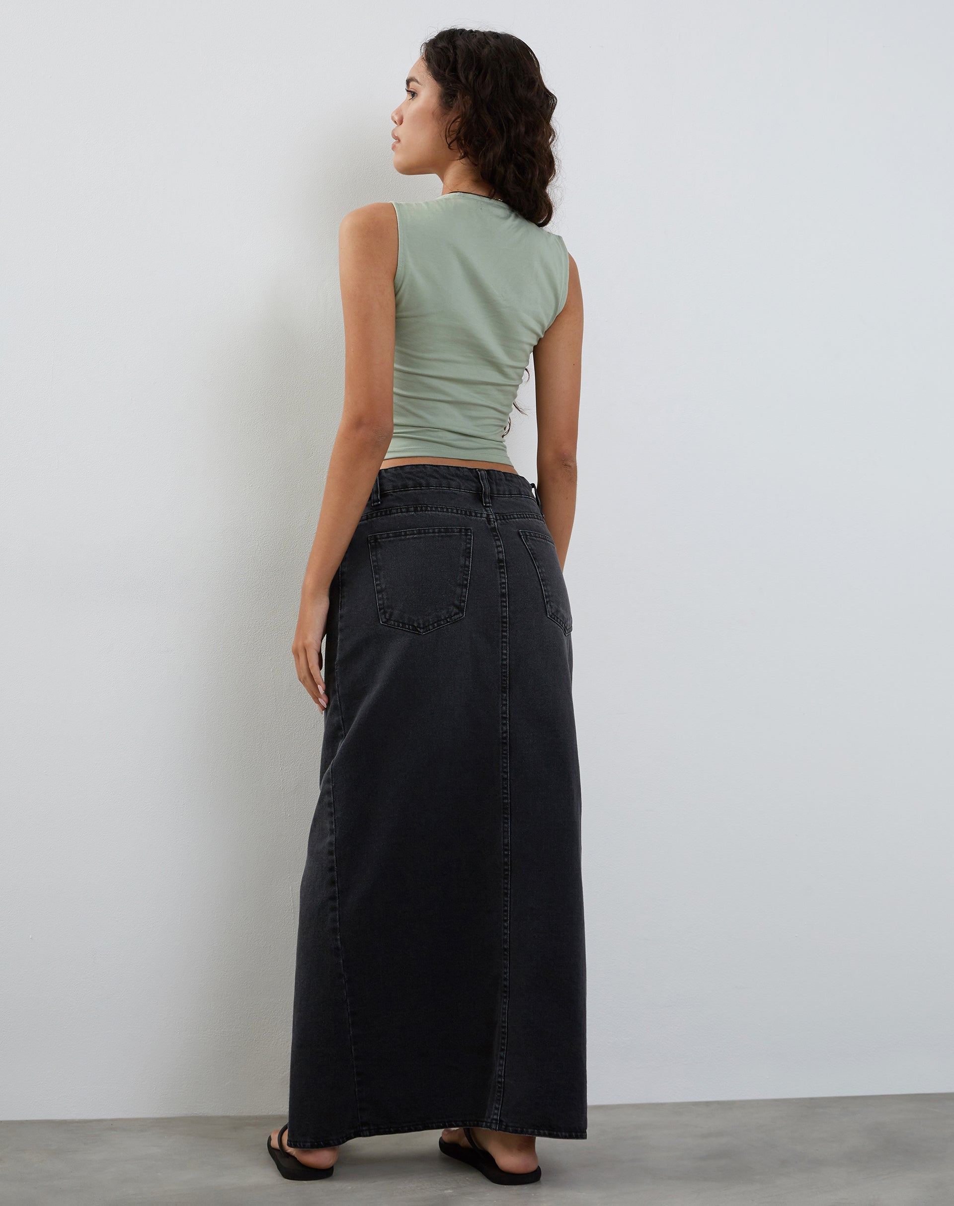 Immagine di Jinsu Crop Top in Desert Sage