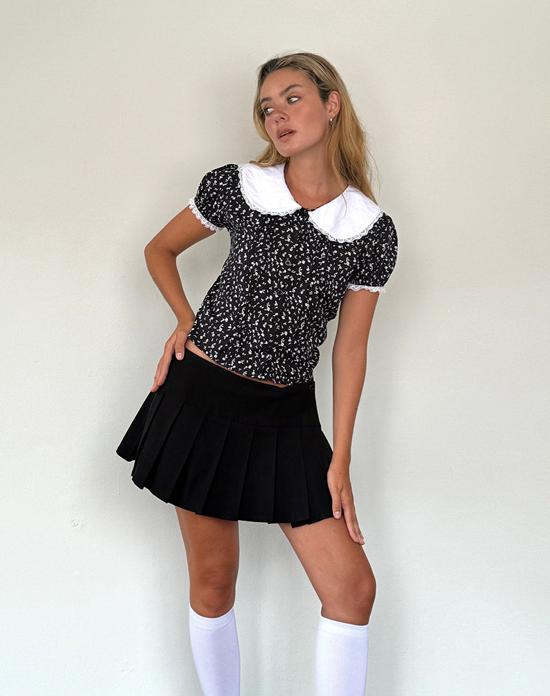 Immagine della blusa Jisoya in nero Ditsy Romance