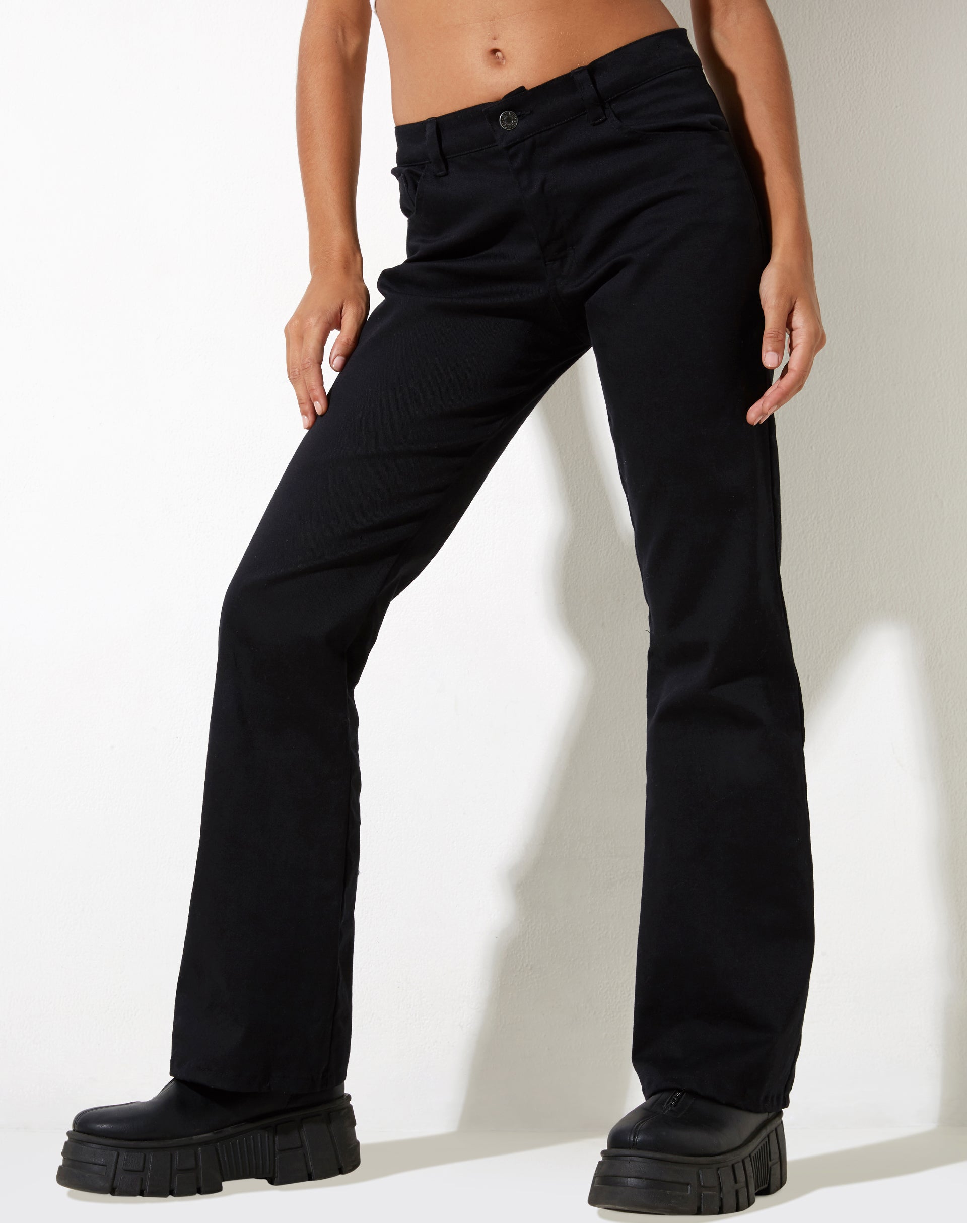 immagine dei pantaloni Jopan Flare in twill nero