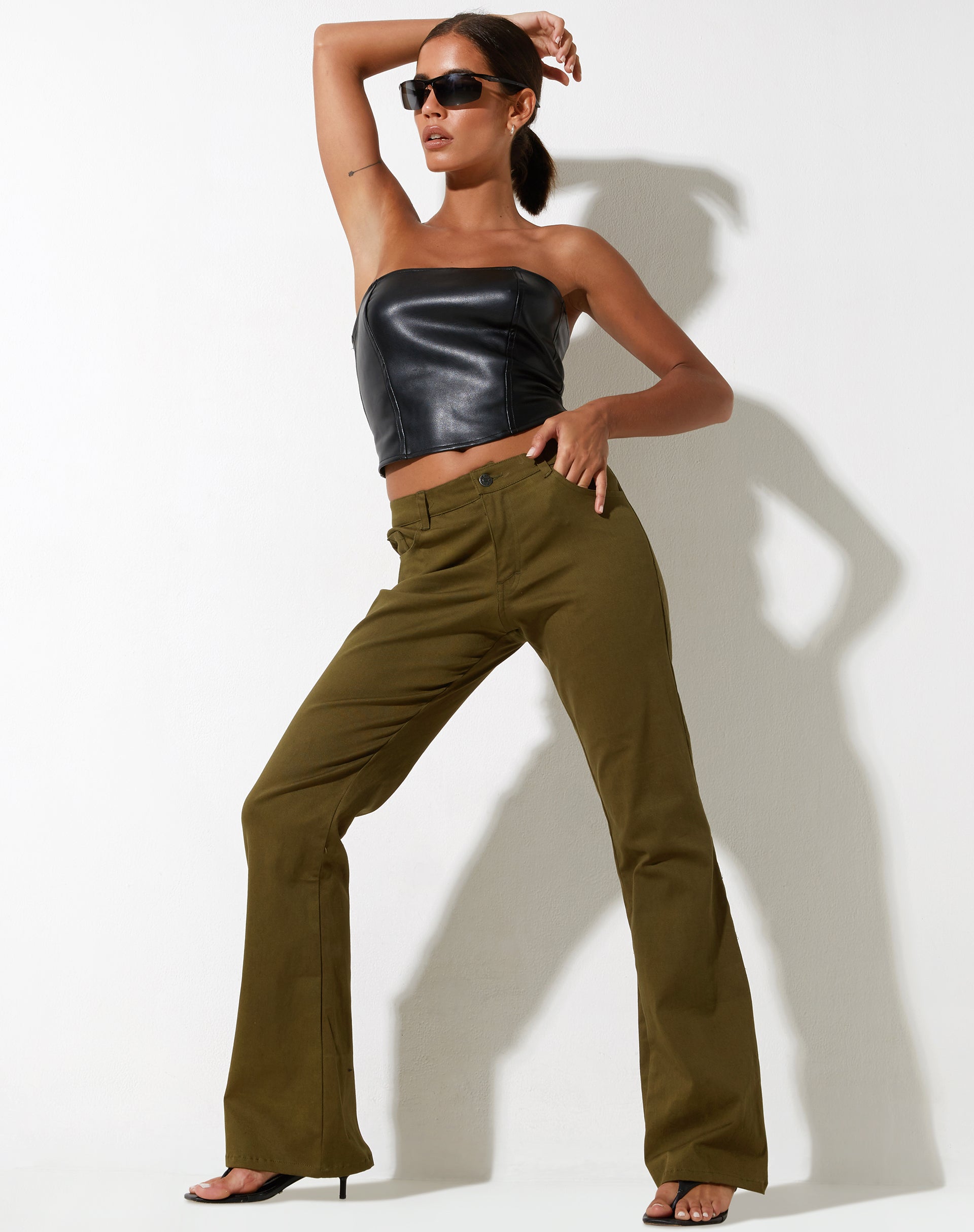 immagine dei pantaloni Jopan in twill oliva scuro