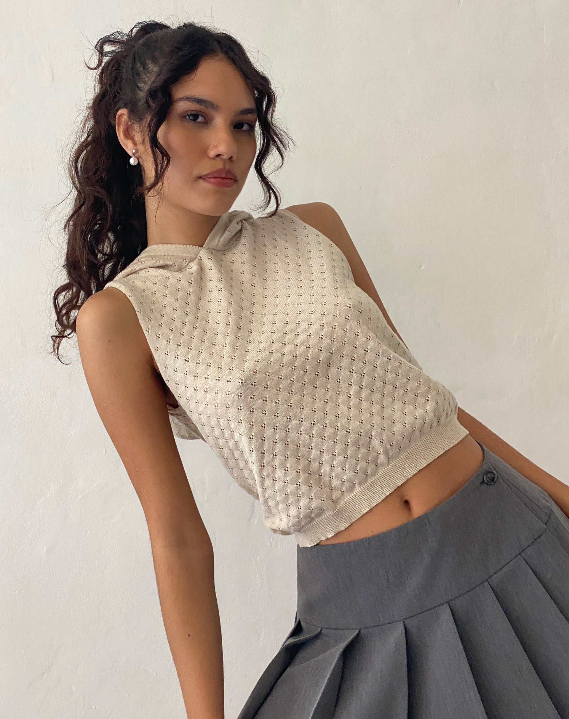 Immagine di Kaede Gilet con cappuccio in maglia naturale