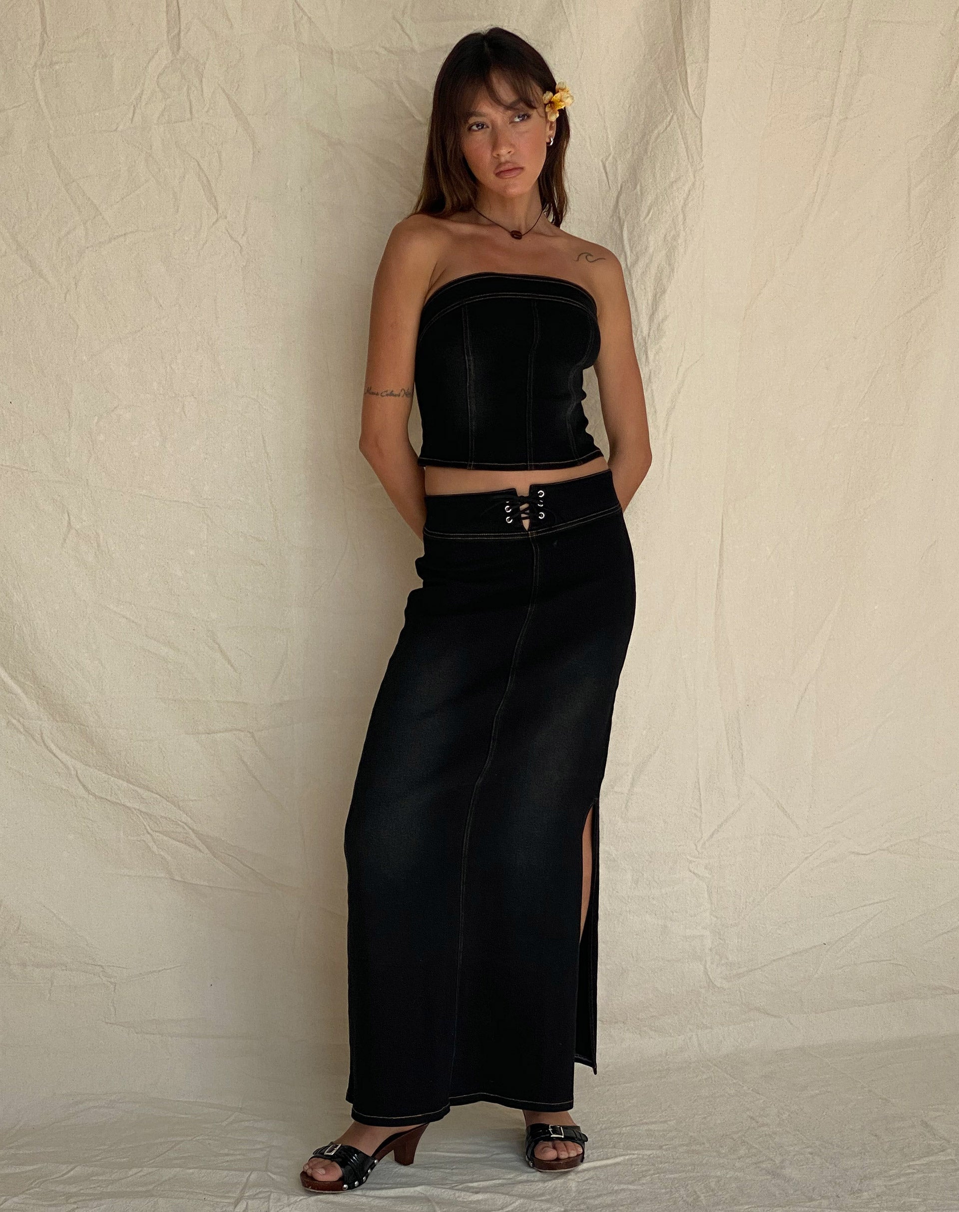 Immagine di Kaiha Denim Bandeau Corset Top in Black Wash