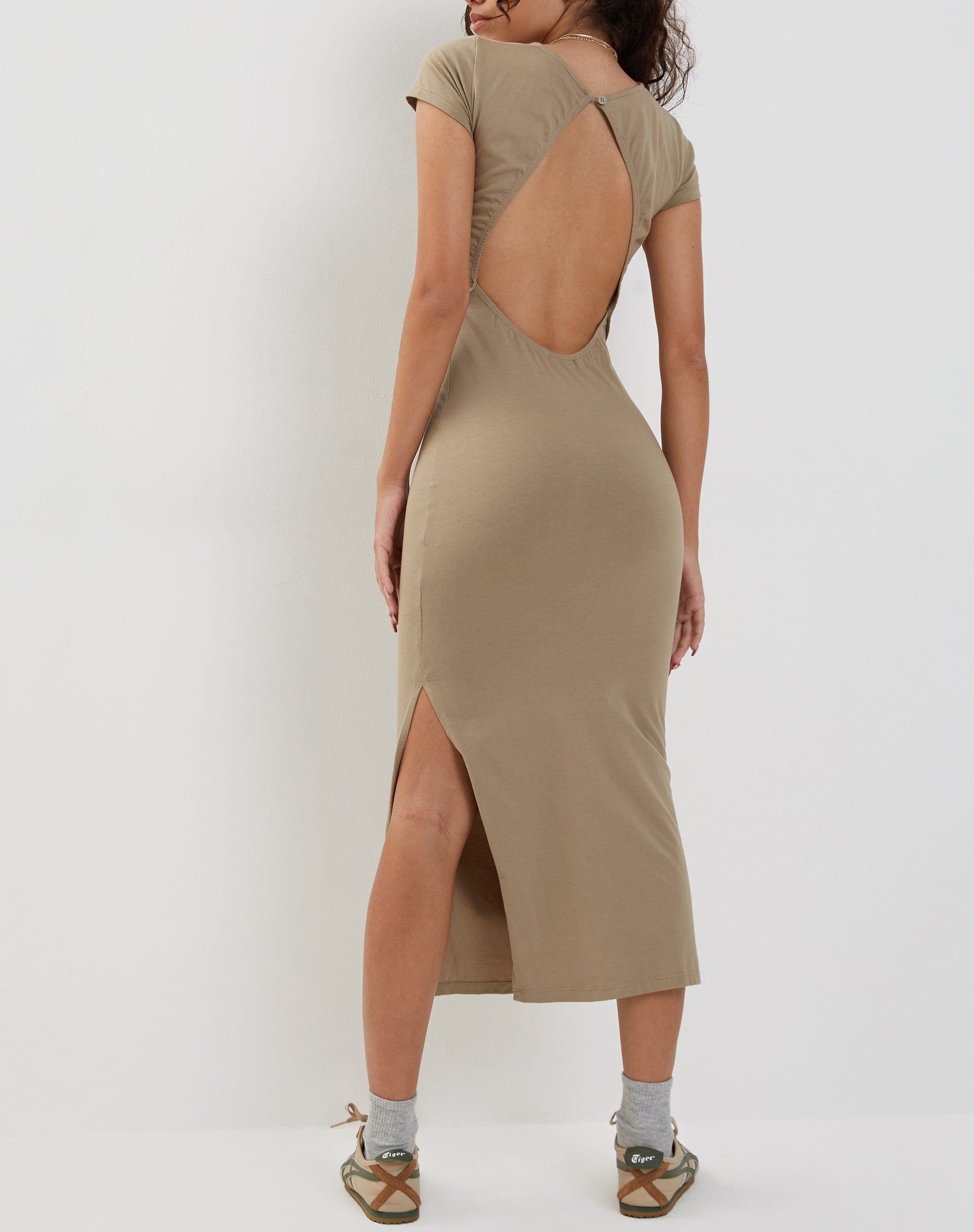 Immagine di Kasor Vestito midi con schiena aperta in London Fog