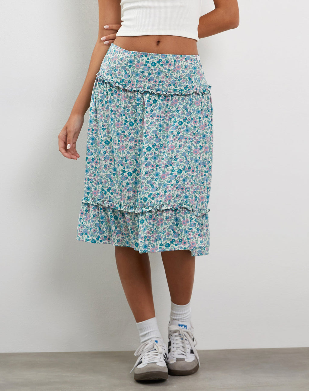 Kasya - Gonna a portafoglio con orlo a balze - Blu flower power