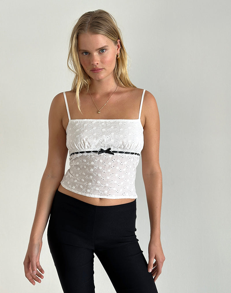 Top Katisa in Broderie Bianco