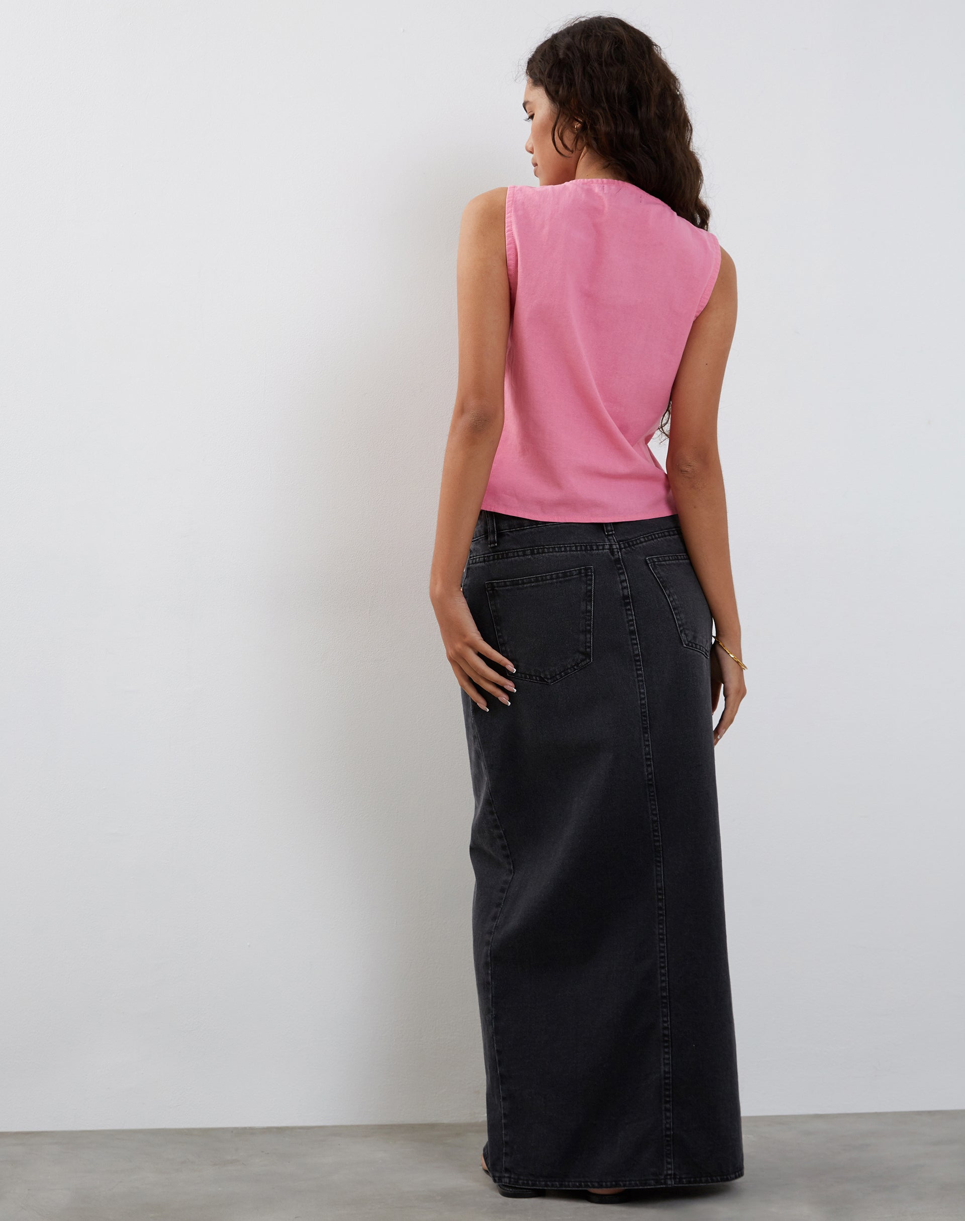 Immagine di Kayve Tie Front Top in Bubblegum Pink