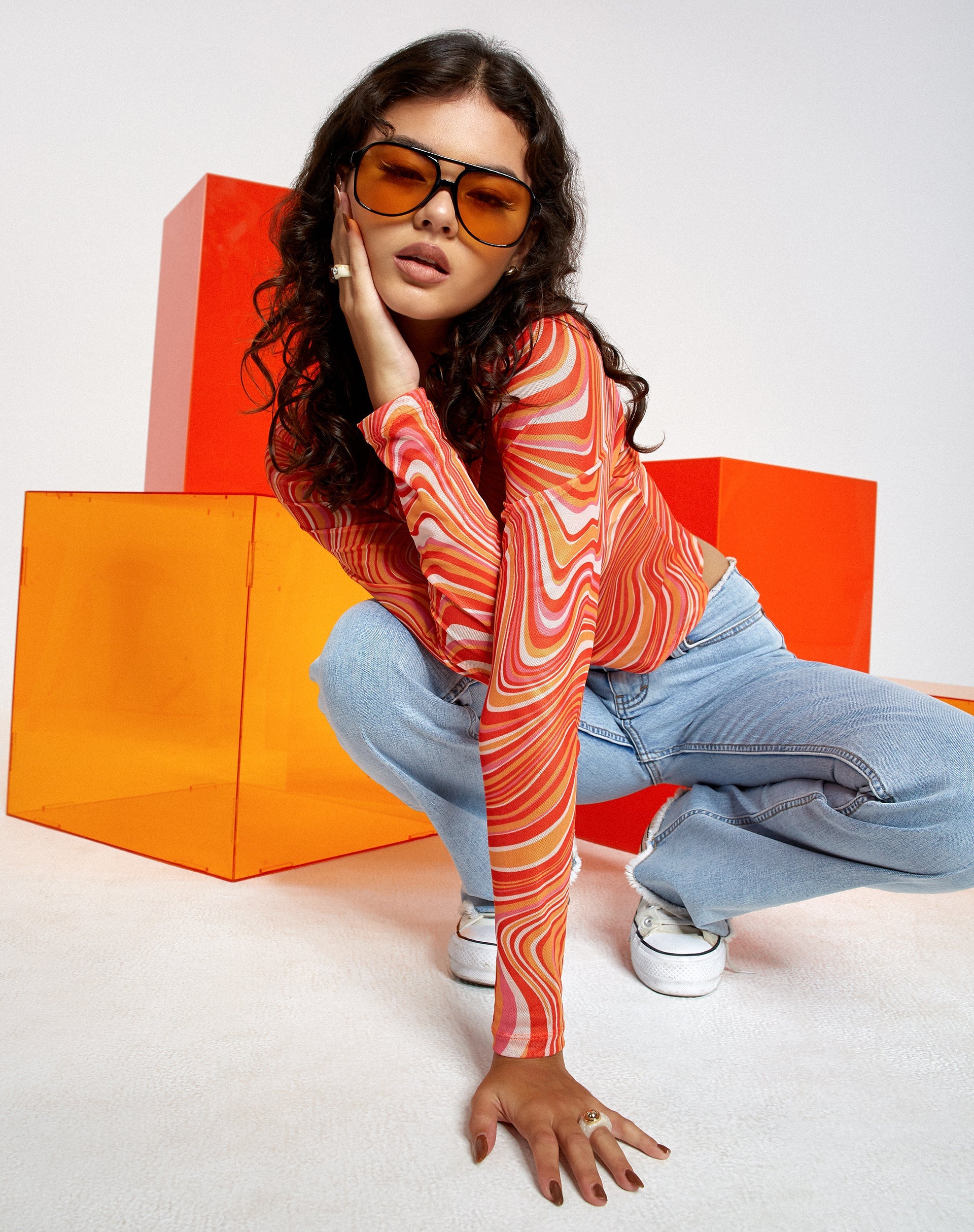 Immagine di Motel X Barbara Kristoffersen Kelly Shirt in 70s Ripple Tangerine