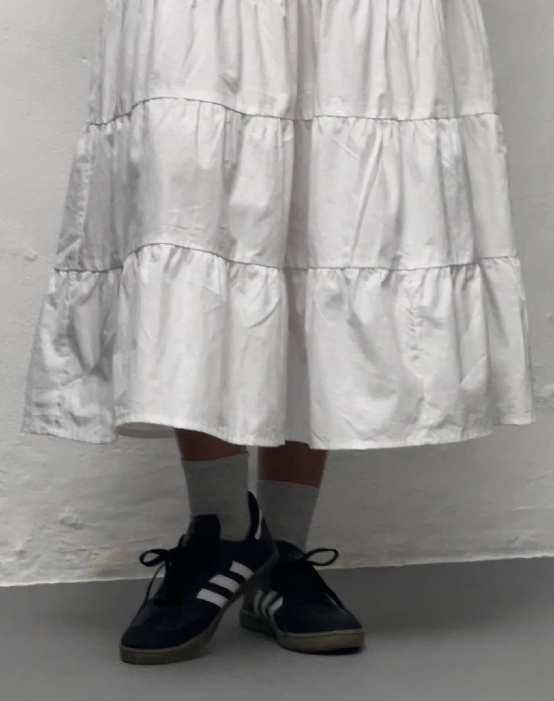 Immagine di Koizumi Maxi abito a righe in popeline bianco