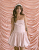 immagine di Krayofa Puffball Mini Dress in rosa baby