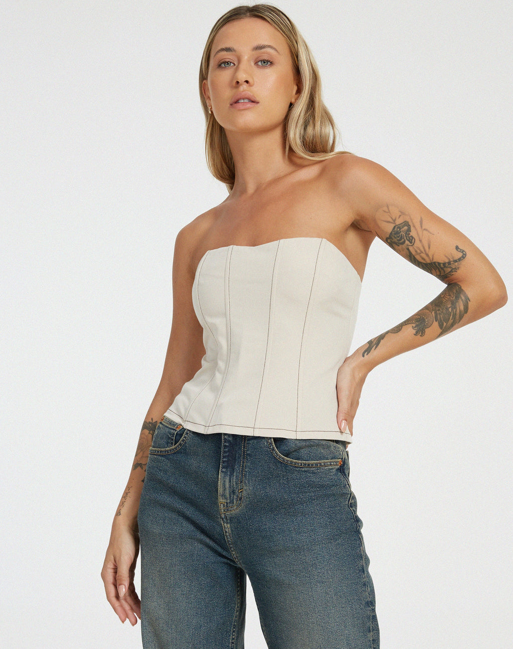 Corsetto Kyana in ecru a punto marrone