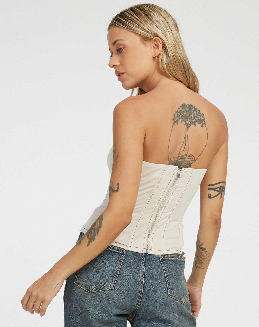 Corsetto Kyana in ecru a punto marrone