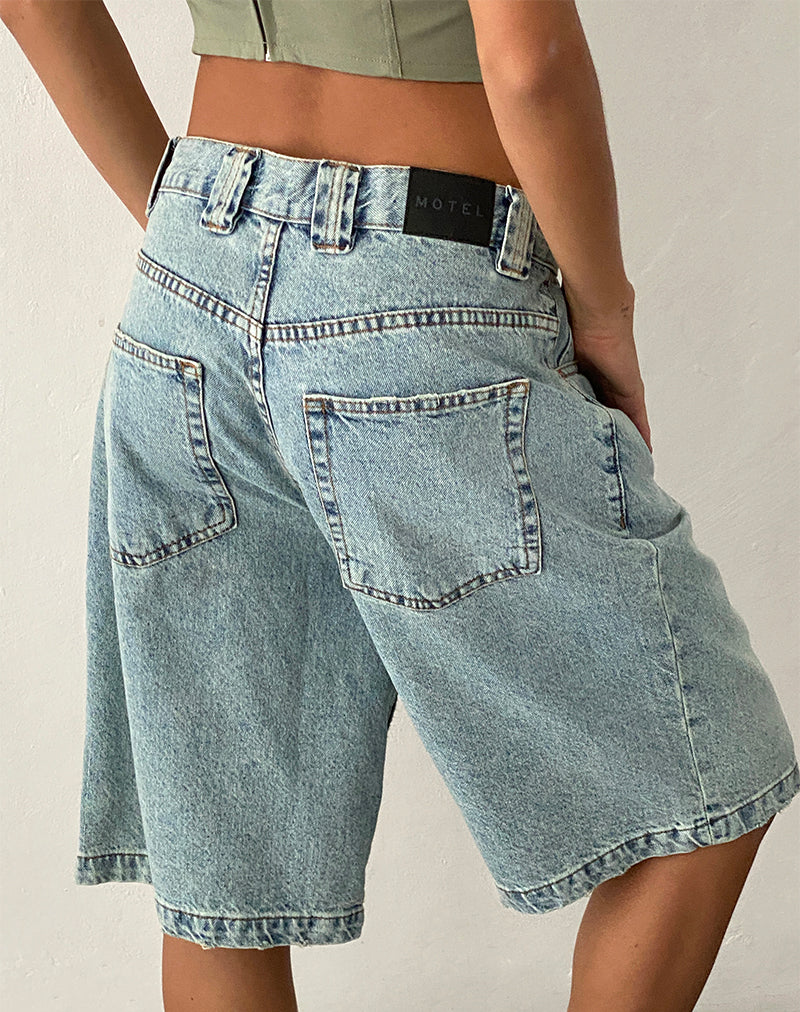 immagine di Short Skater a vita bassa in denim Bleach