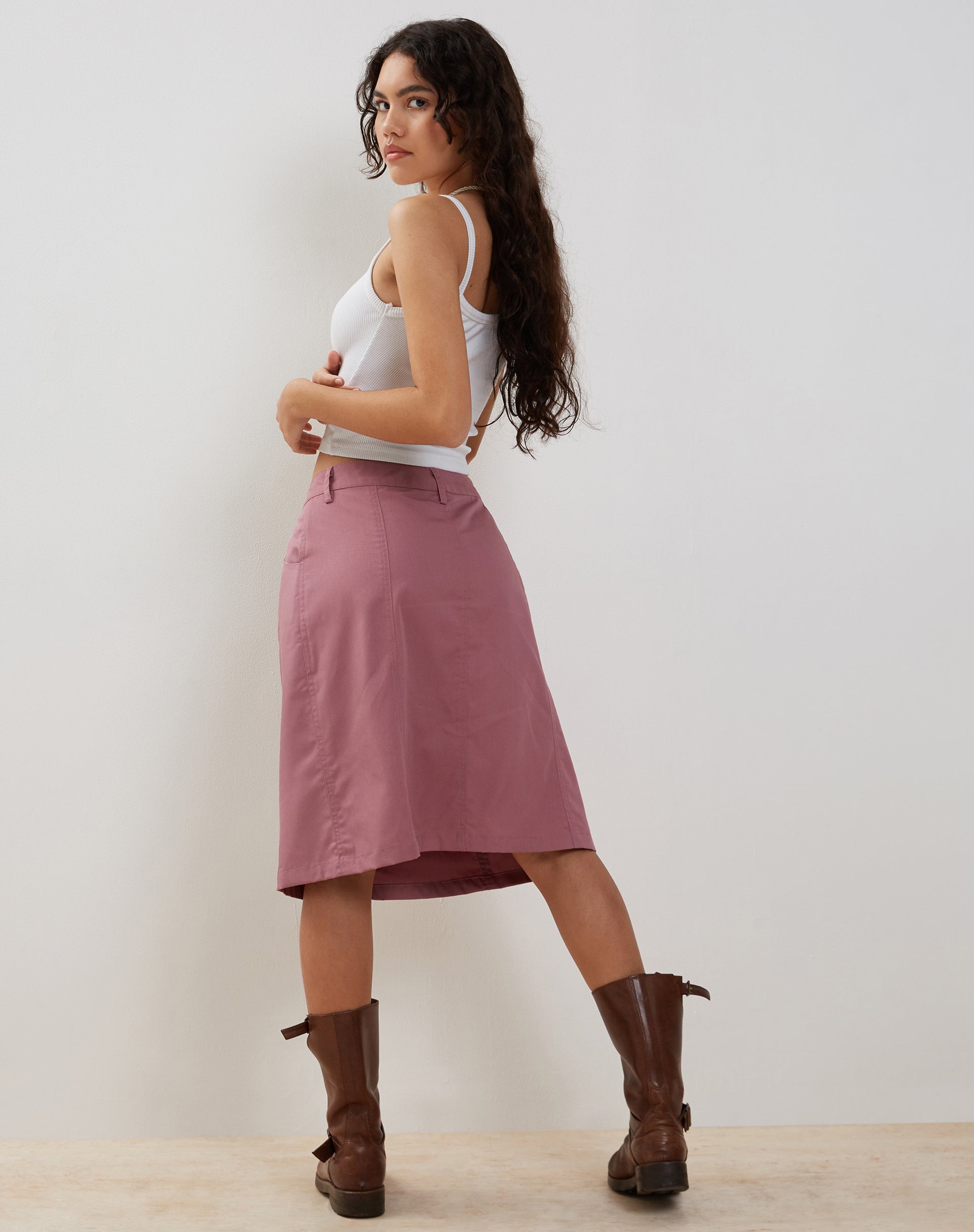 Immagine di Kyst Cargo Midi Skirt in Mauve