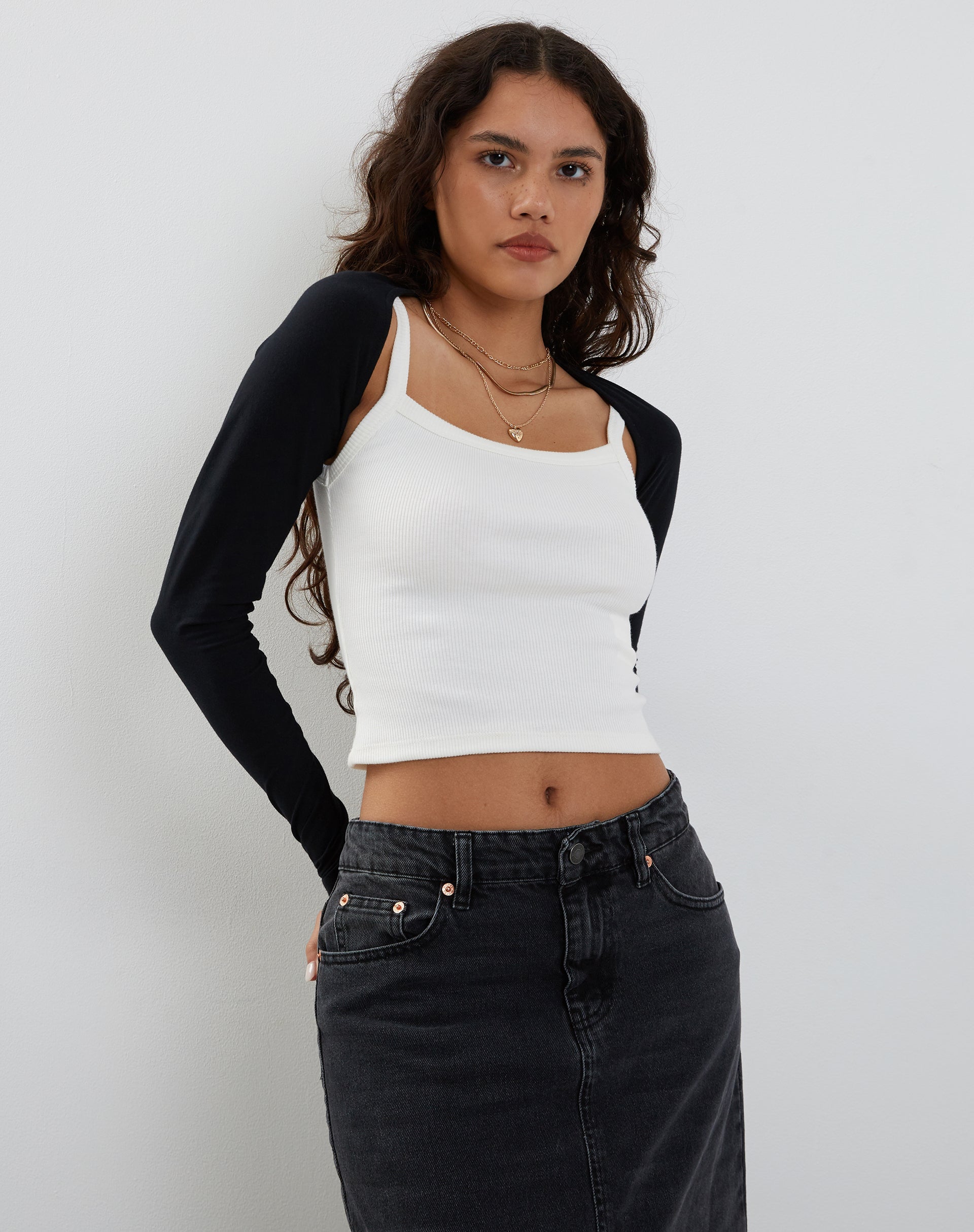 Immagine di Ladri Shrug Top in lycra nera