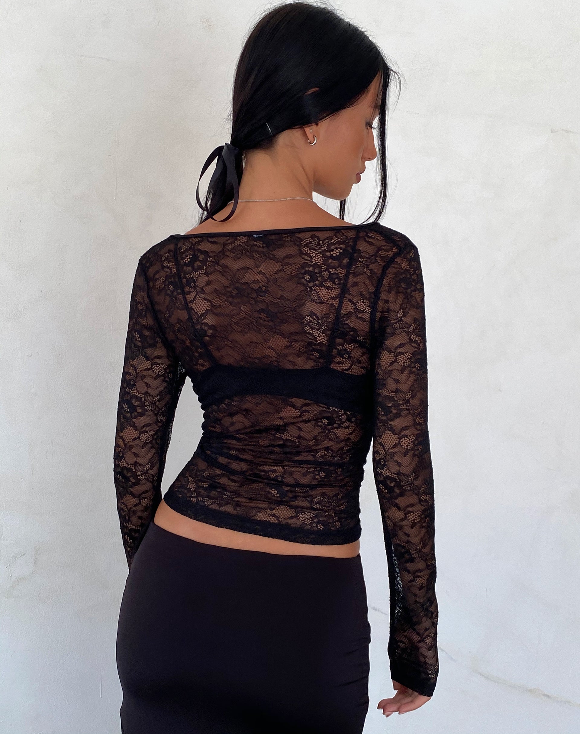 Immagine di Lainey Top sfoderato a maniche lunghe in pizzo nero