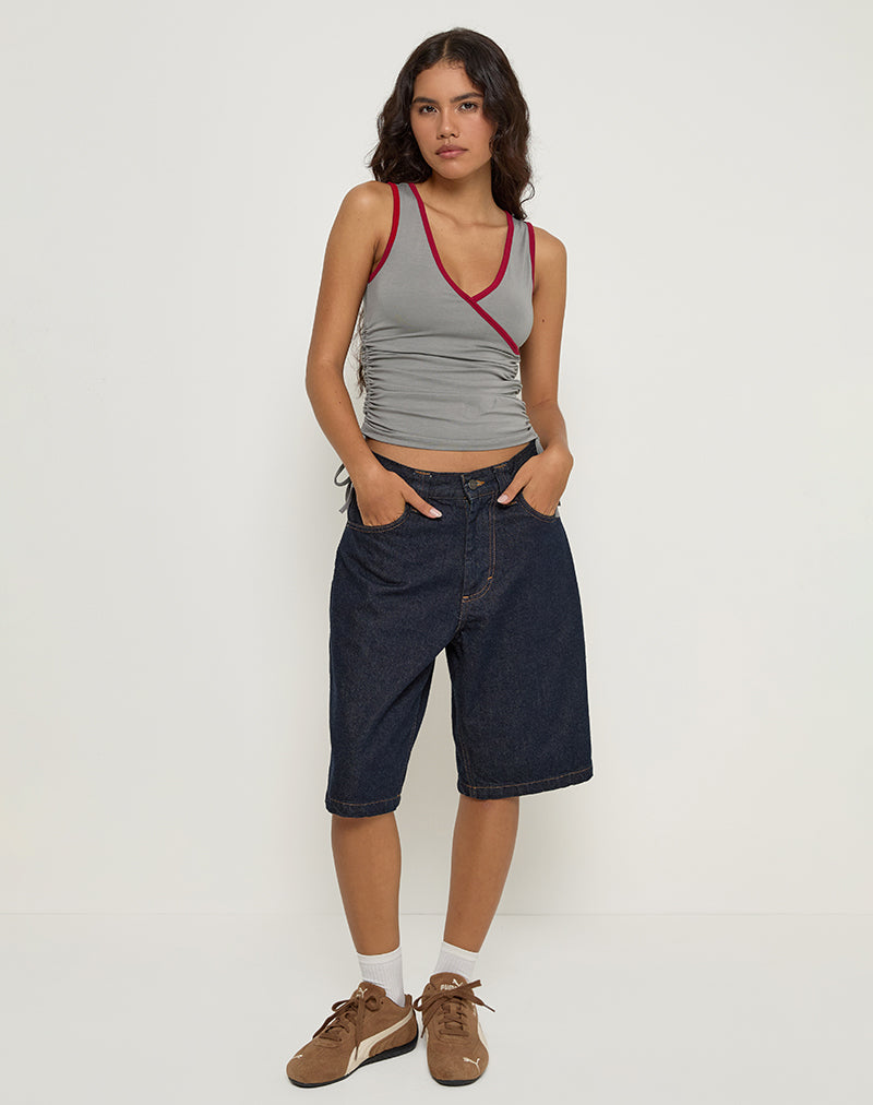 Immagine di Laird Wrap Top in grigio con bordino rosso Adrenaline