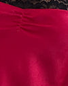  Rosso con rifiniture in pizzo nero
