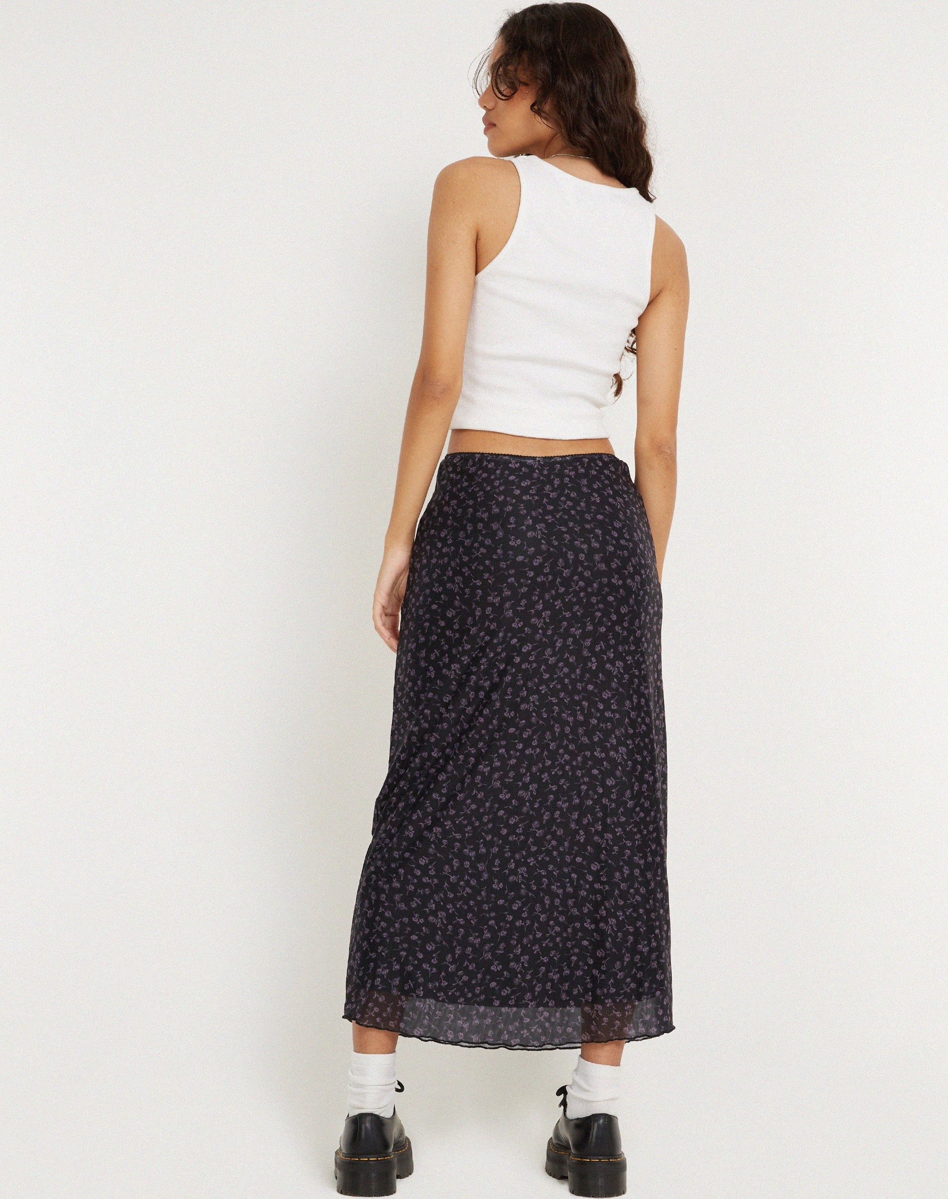 immagine di Lassie Maxi Skirt in Dark Ditsy Rose Black