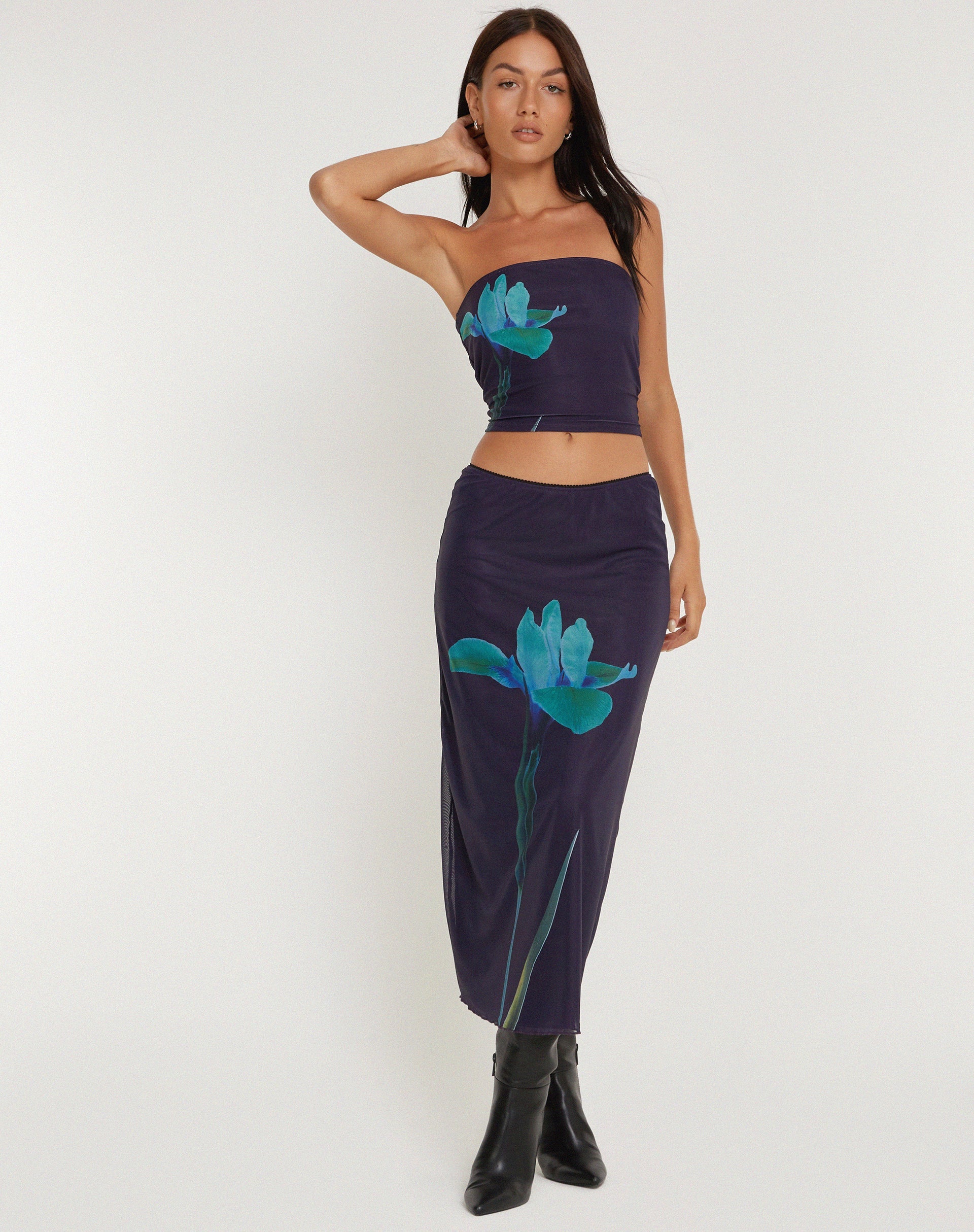 immagine di Shae Mesh Bandeu Top in Navy Flower
