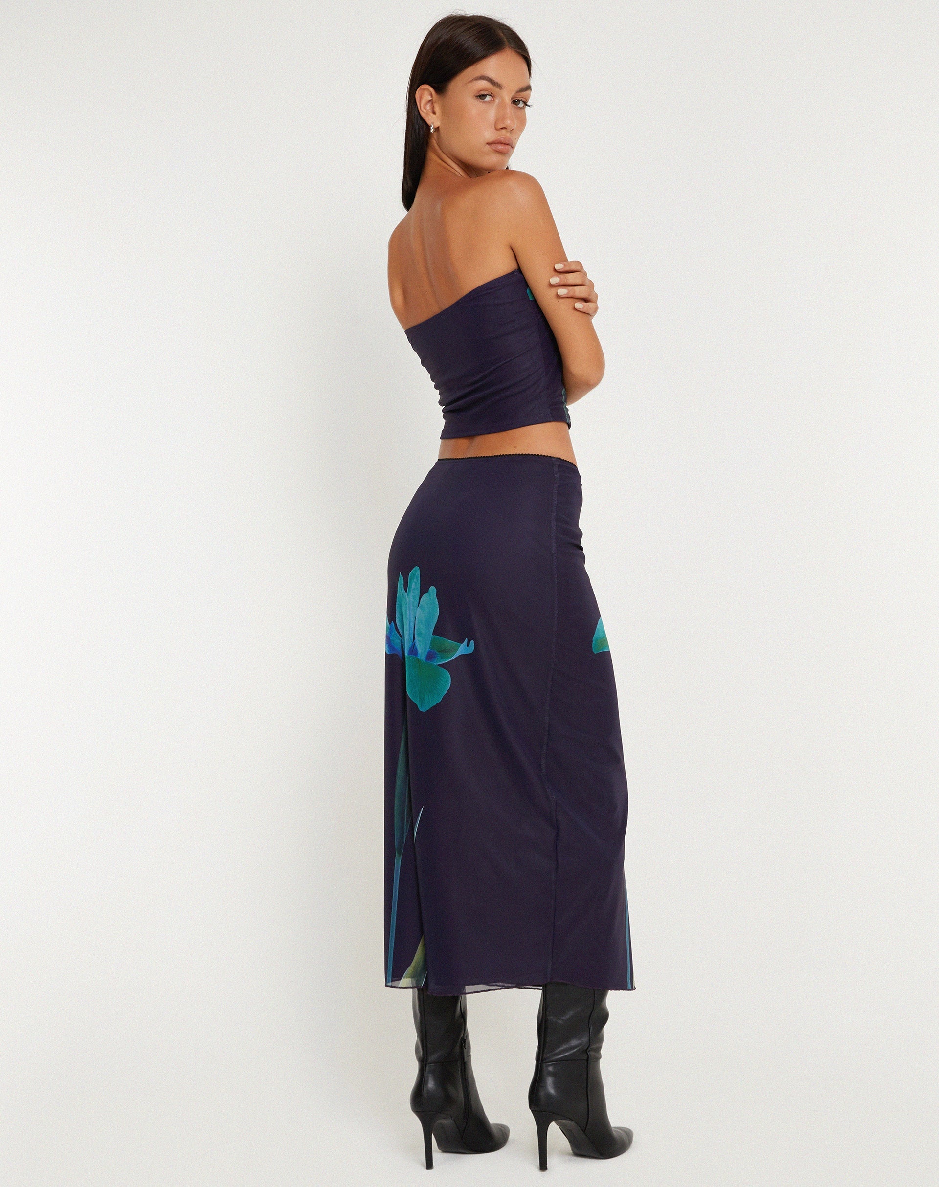 immagine di Shae Mesh Bandeu Top in Navy Flower