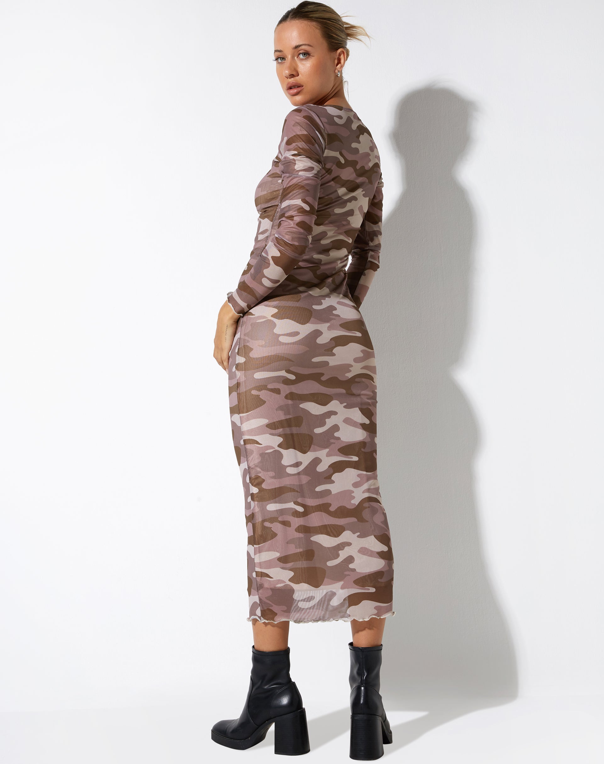 immagine di Laura Midi Dress in camo
