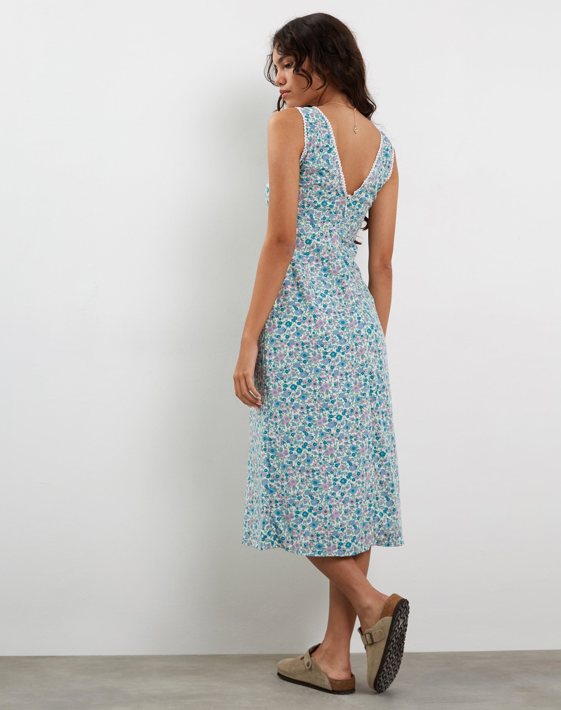 Immagine di Lavisha Midi Dress in Flower Power Blu