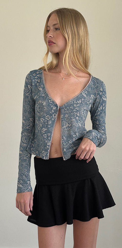 Immagine di Libby Cardi in lycra blu con stampa ornamentale