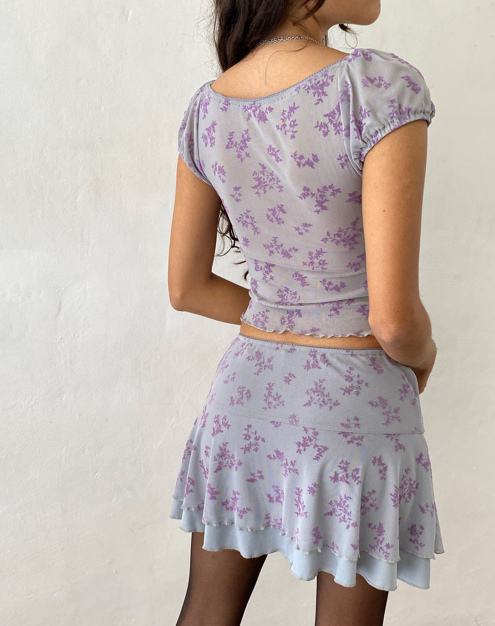 immagine di Friska Mini Skirt in Purple Botanist Flock