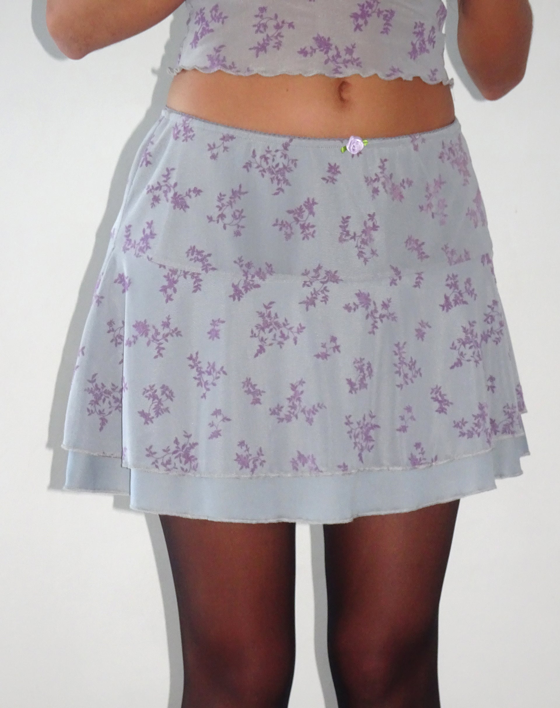 immagine di Friska Mini Skirt in Purple Botanist Flock