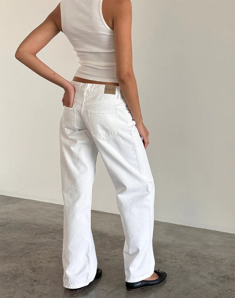 Jeans paralleli a vita bassa in bianco vero