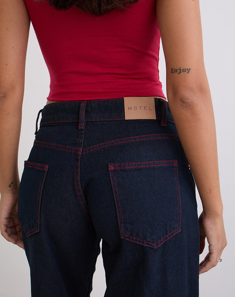Immagine di Jeans larghi a vita bassa in Indaco con cuciture rosse