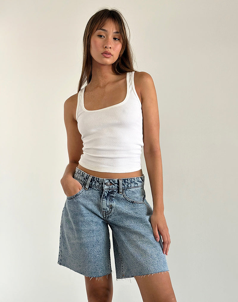 Pantaloncini larghi a vita bassa con lavaggio blu vintage