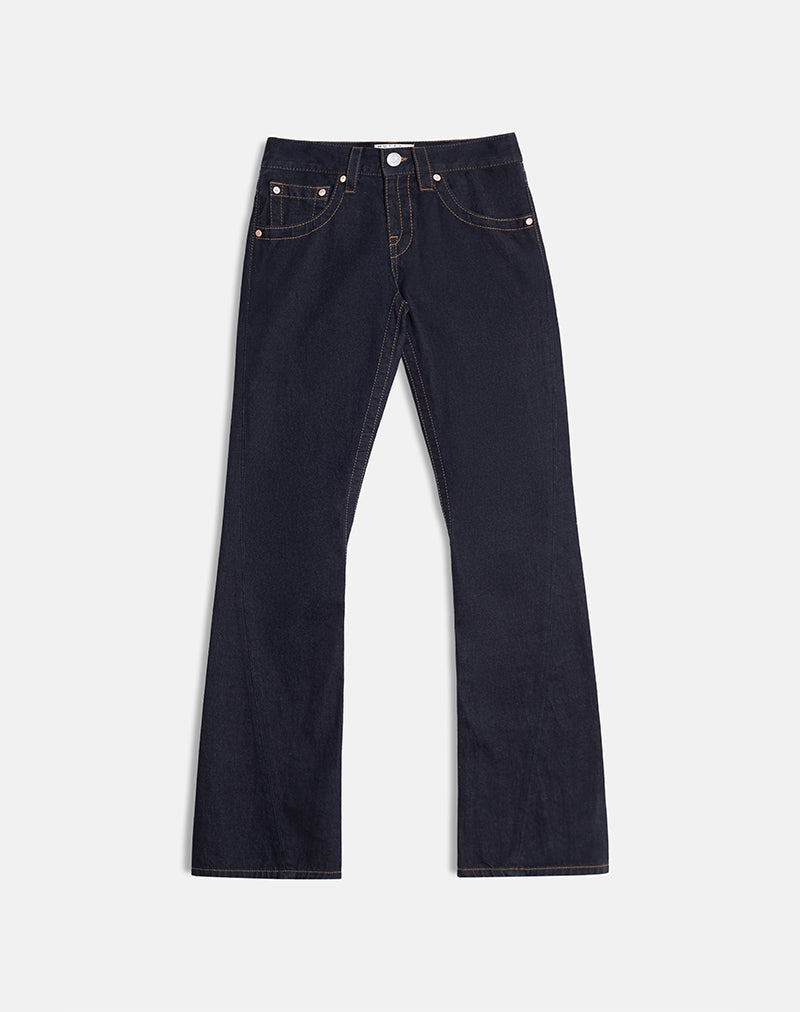 Immagine dei jeans a vita bassa con cuciture ritorte in risciacquo