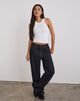 Immagine dei jeans paralleli slim a vita bassa in indaco