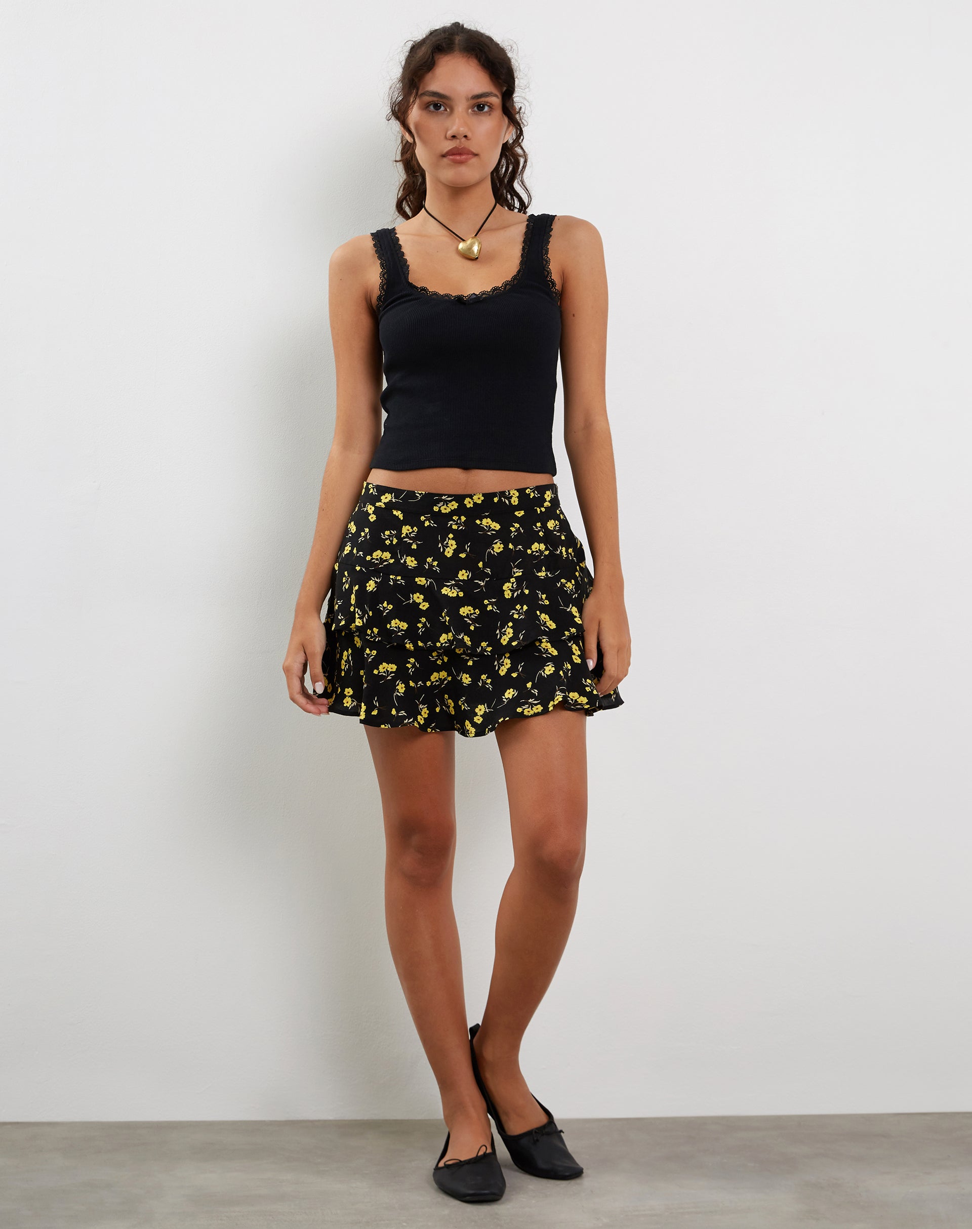 Immagine di Lowisa Frill Mini Gonna in Buttercup Nero Giallo