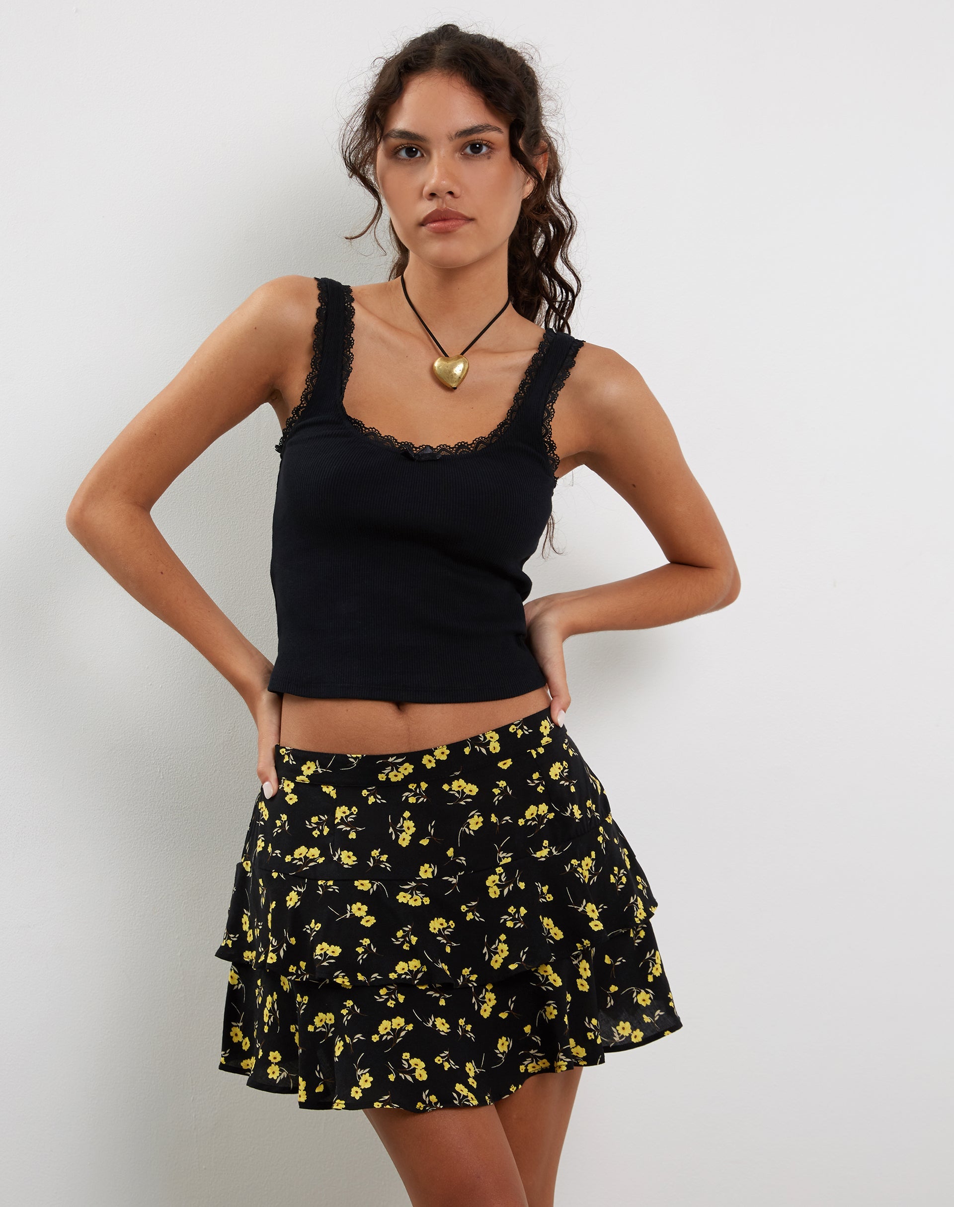 Immagine di Lowisa Frill Mini Gonna in Buttercup Nero Giallo