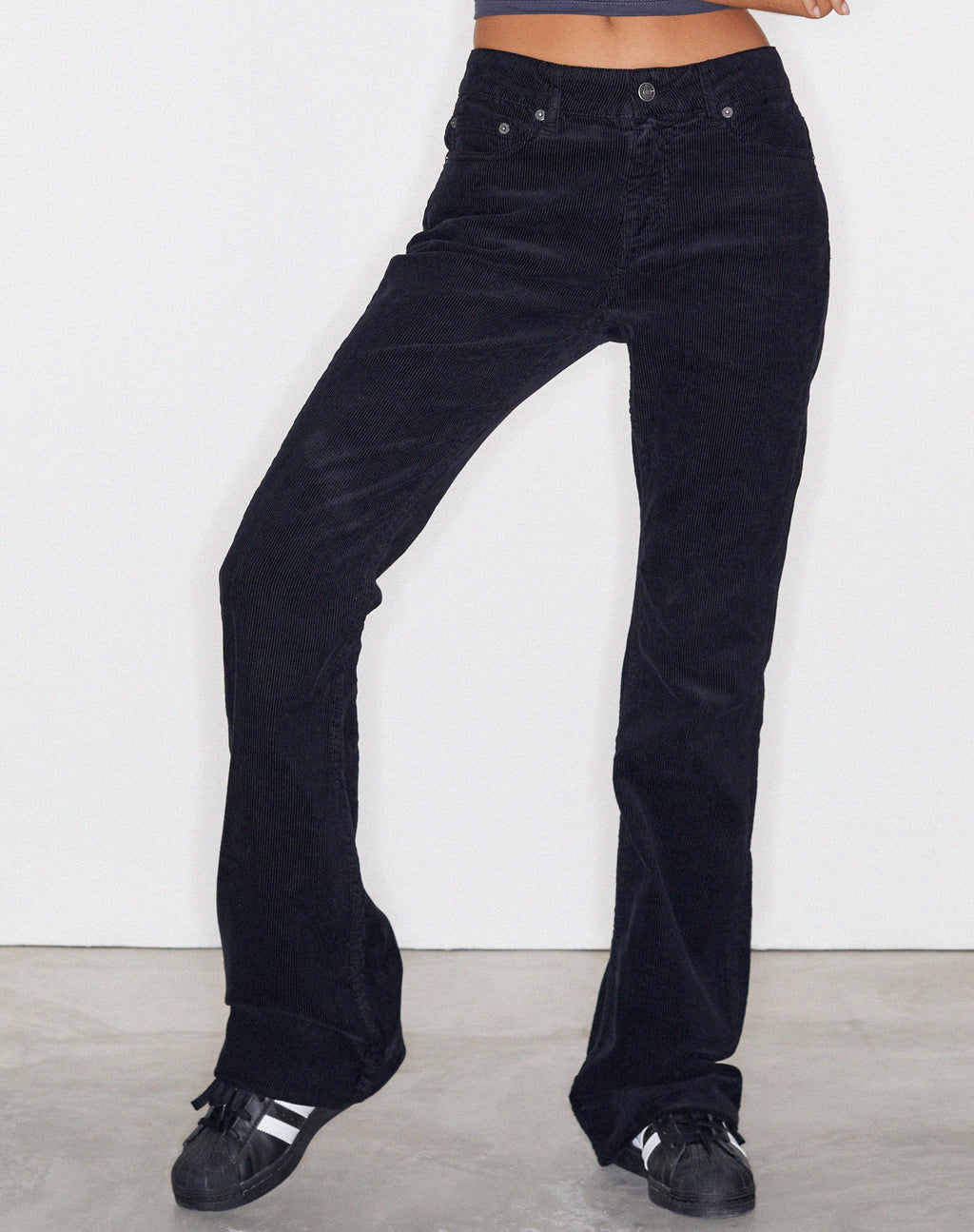 Jeans Bootleg a vita bassa in corda nera
