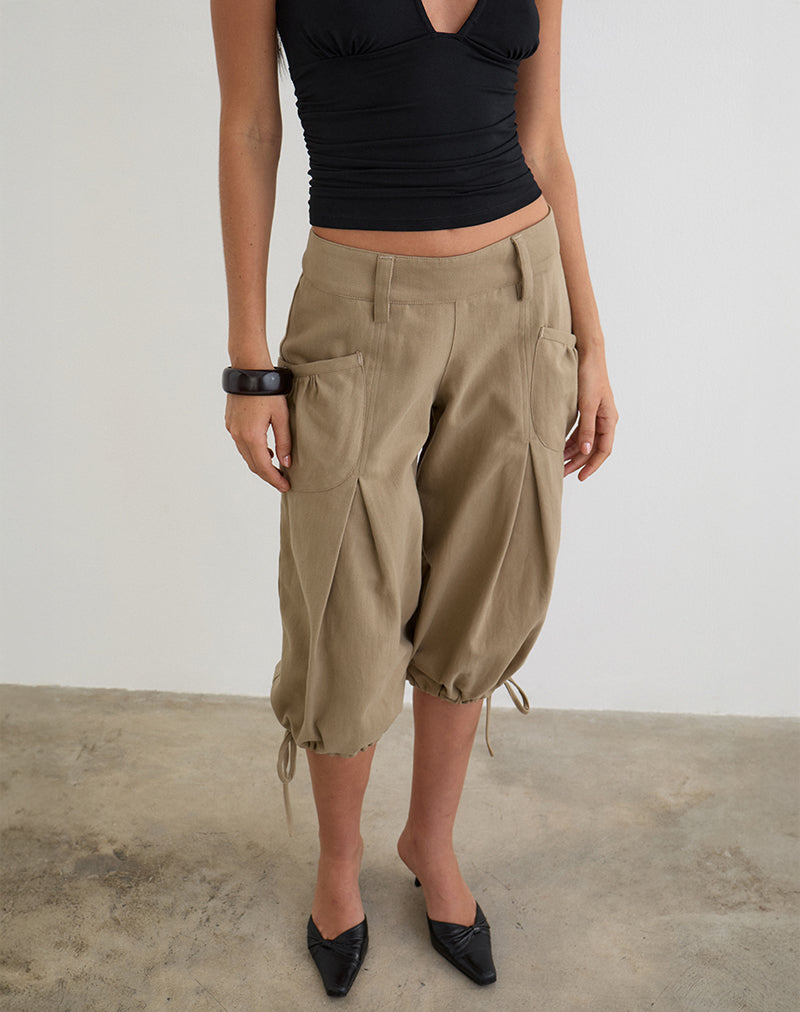 Pantaloni capri cargo Iria in twill kaki