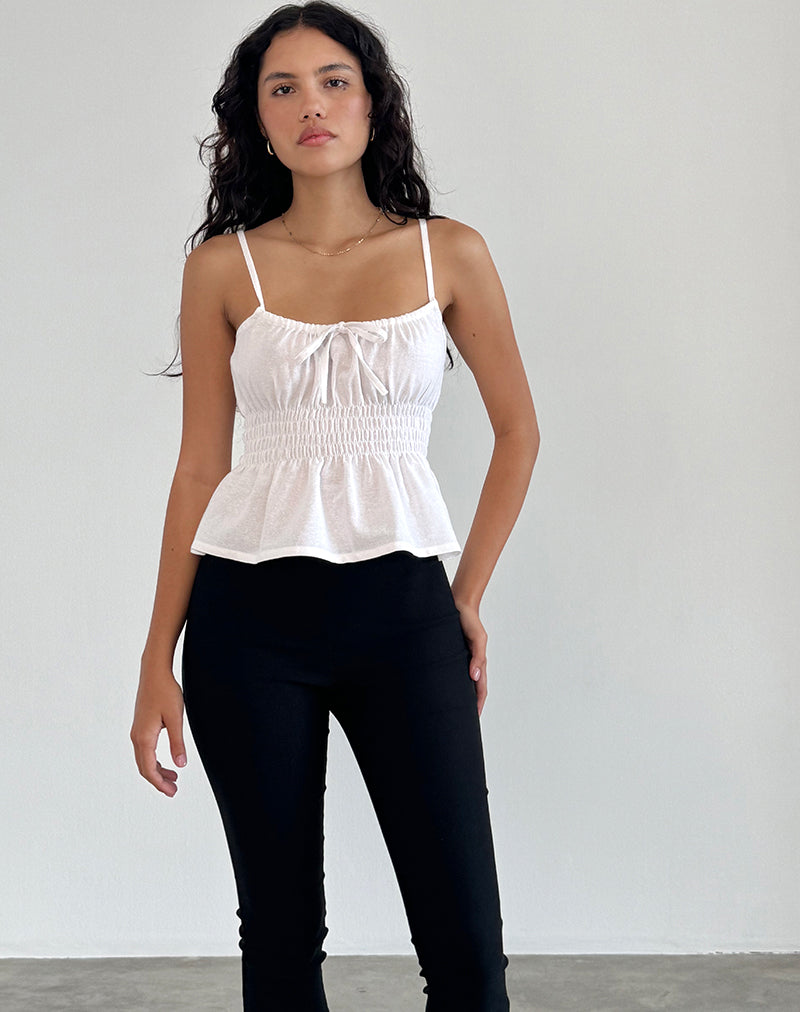 immagine di Lyncia Tie Front Cami Top in bianco sporco