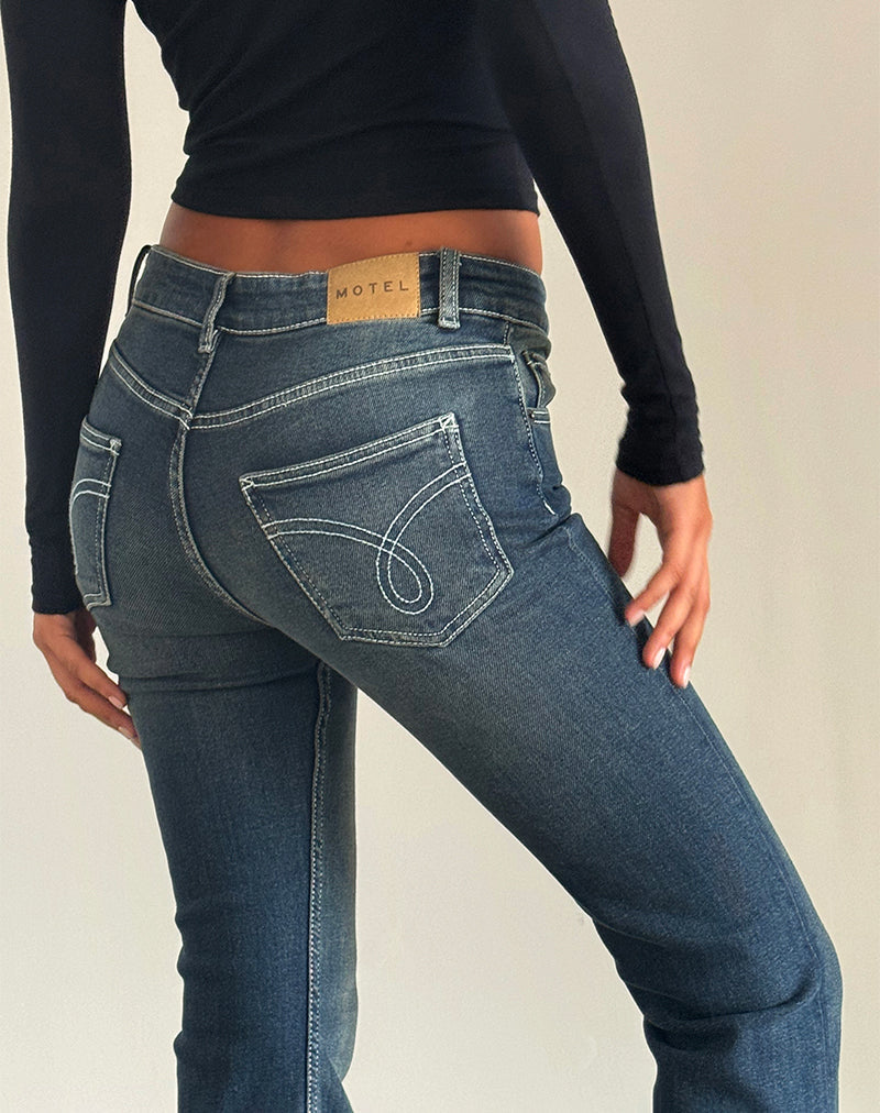 Immagine dei jeans Bootleg a vita bassa con cuciture pesanti Vintage Indigo